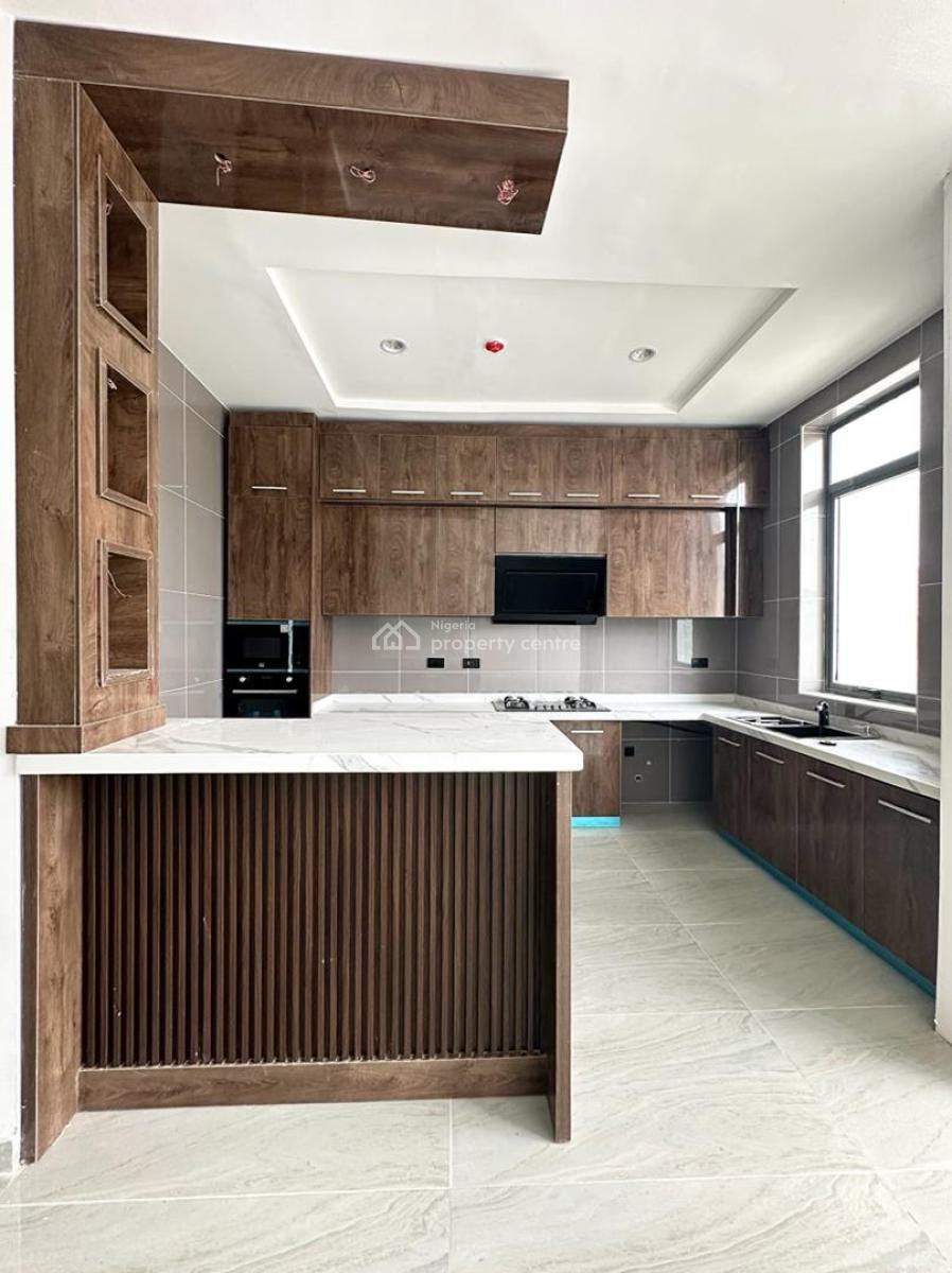 Luxury 2 Bedroom Apartment, Lekki Phase 1, Lekki, Lagos, Flat / Apartment for Sale