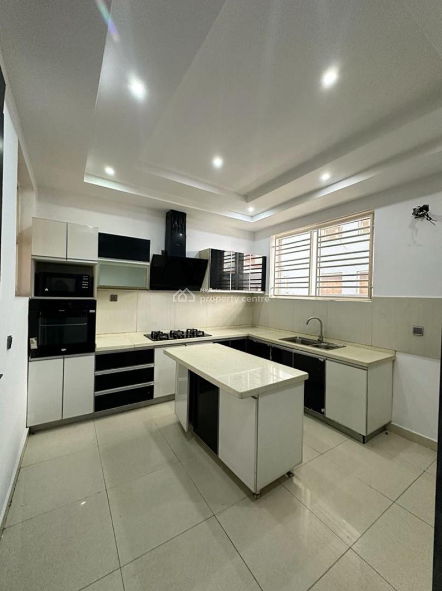5 Bedroom Semi-detached, Osapa, Lekki, Lagos, Semi-detached Duplex for Sale