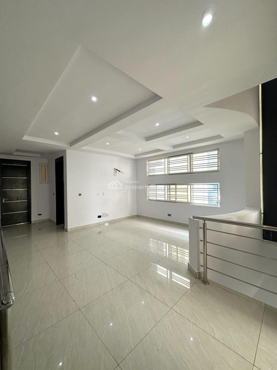 5 Bedroom Semi-detached, Osapa, Lekki, Lagos, Semi-detached Duplex for Sale