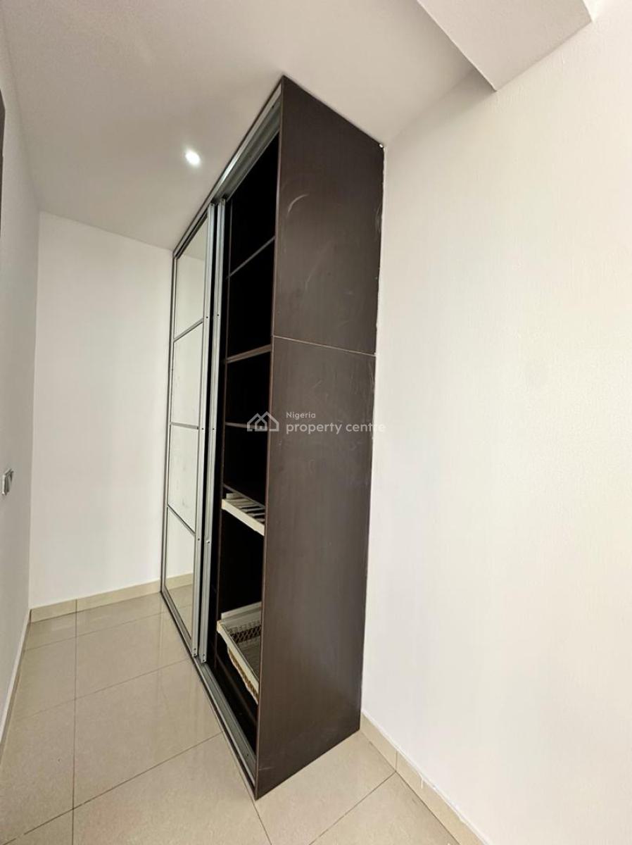 5 Bedroom Semi-detached, Osapa, Lekki, Lagos, Semi-detached Duplex for Sale