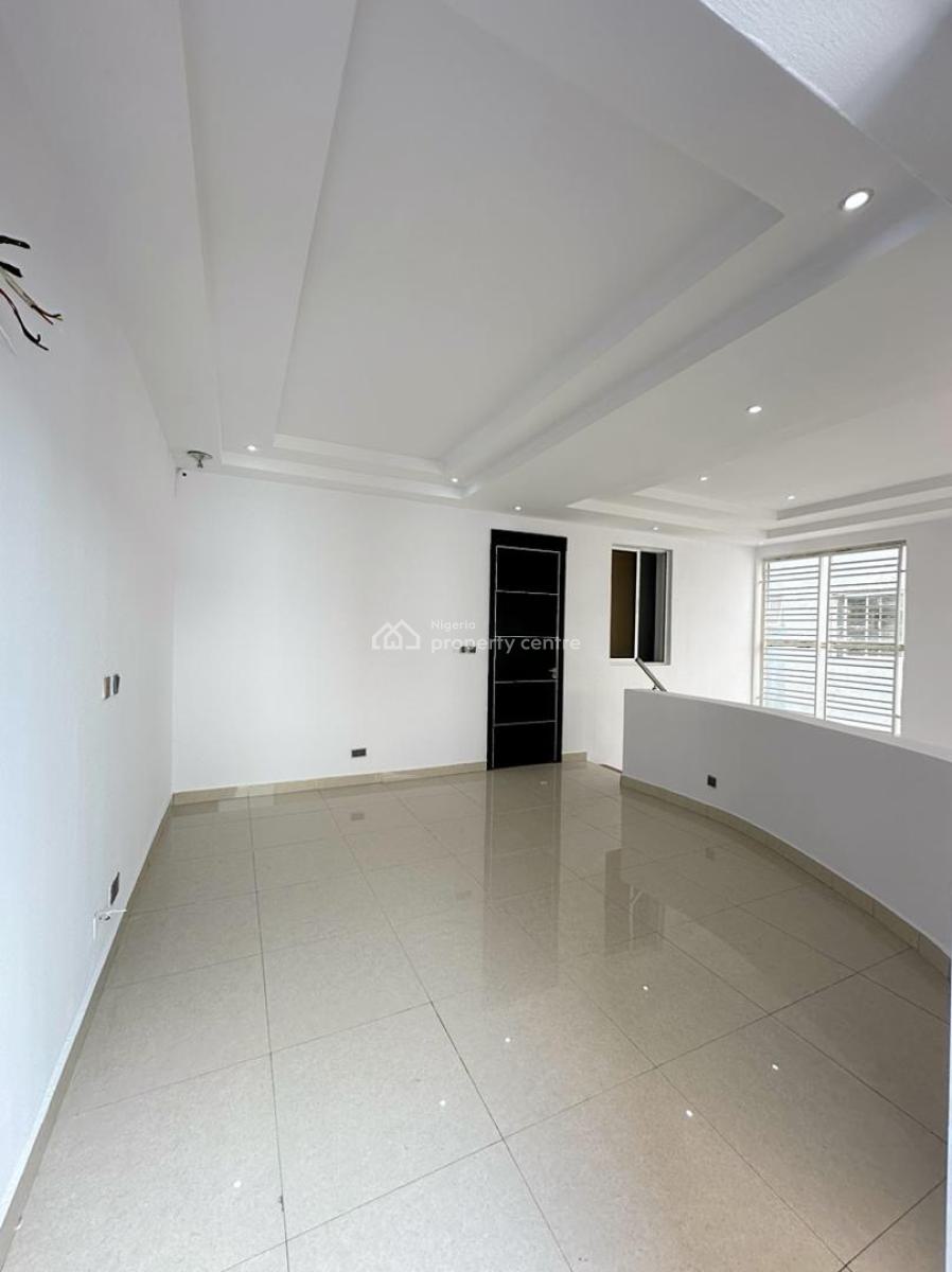 5 Bedroom Semi-detached, Osapa, Lekki, Lagos, Semi-detached Duplex for Sale