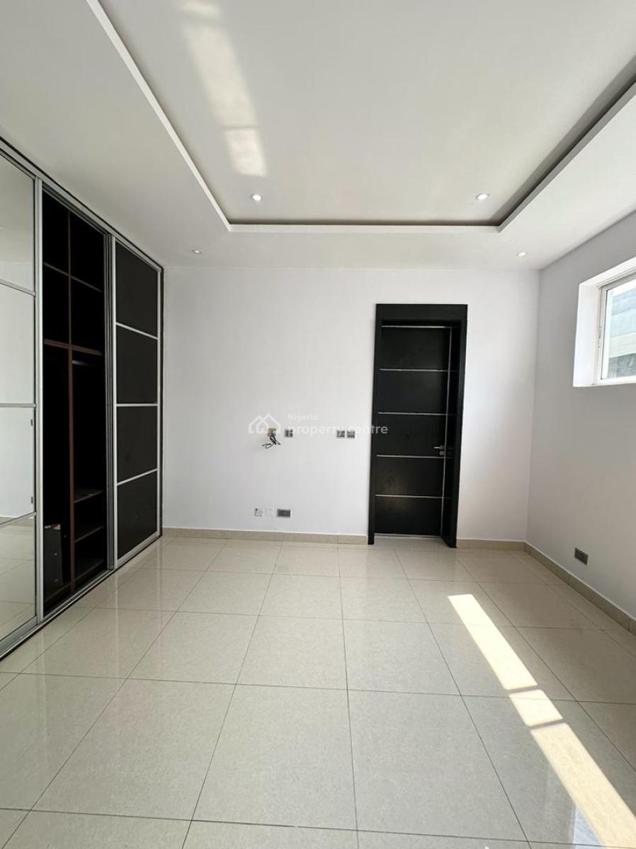 5 Bedroom Semi-detached, Osapa, Lekki, Lagos, Semi-detached Duplex for Sale