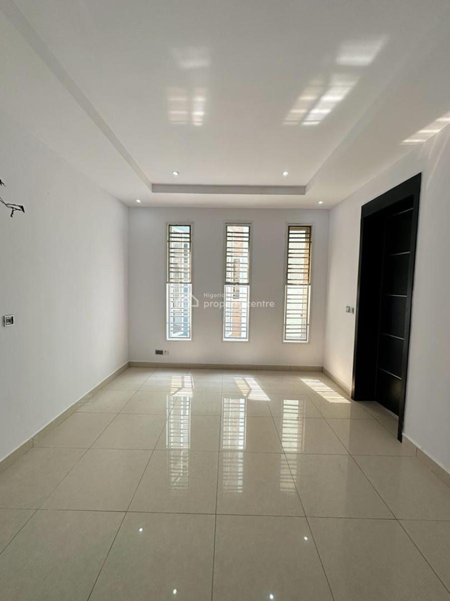 5 Bedroom Semi-detached, Osapa, Lekki, Lagos, Semi-detached Duplex for Sale