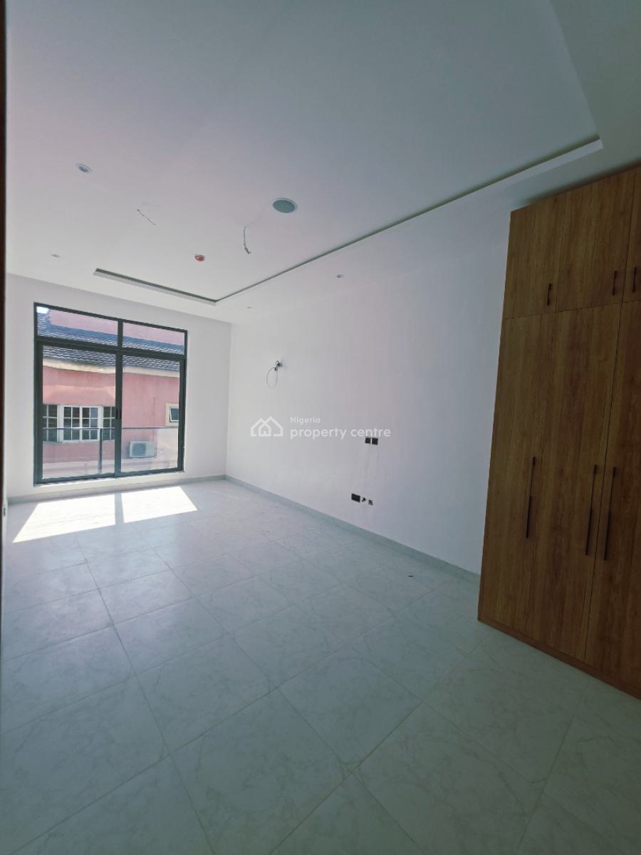 Newly Built 2 Bedrooms Flat, Off Admiralty Way, Lekki Phase 1, Lekki, Lagos, Flat / Apartment for Sale