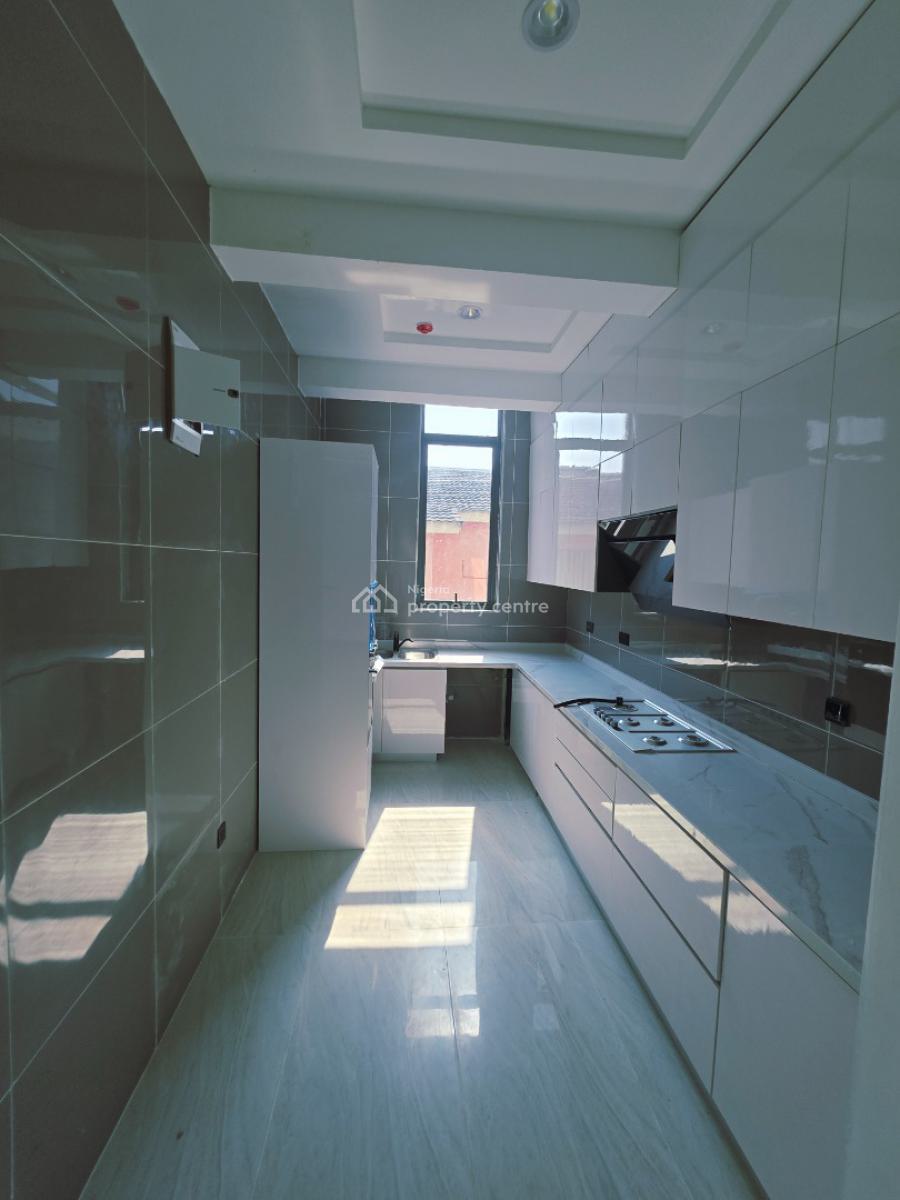 Newly Built 2 Bedrooms Flat, Off Admiralty Way, Lekki Phase 1, Lekki, Lagos, Flat / Apartment for Sale