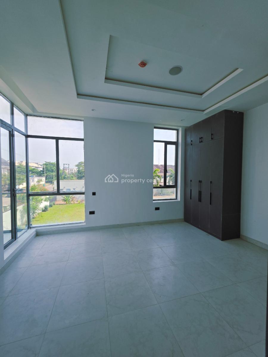 Newly Built 2 Bedrooms Flat, Off Admiralty Way, Lekki Phase 1, Lekki, Lagos, Flat / Apartment for Sale