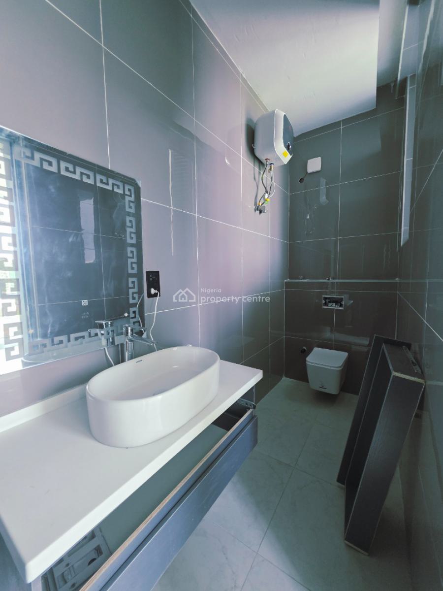 Newly Built 2 Bedrooms Flat, Off Admiralty Way, Lekki Phase 1, Lekki, Lagos, Flat / Apartment for Sale