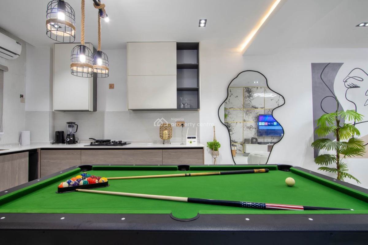 Luxury 2-bedroom Apartment with Pool, Snooker & Gym, Lekki Phase 1, Lekki, Lagos, House Short Let