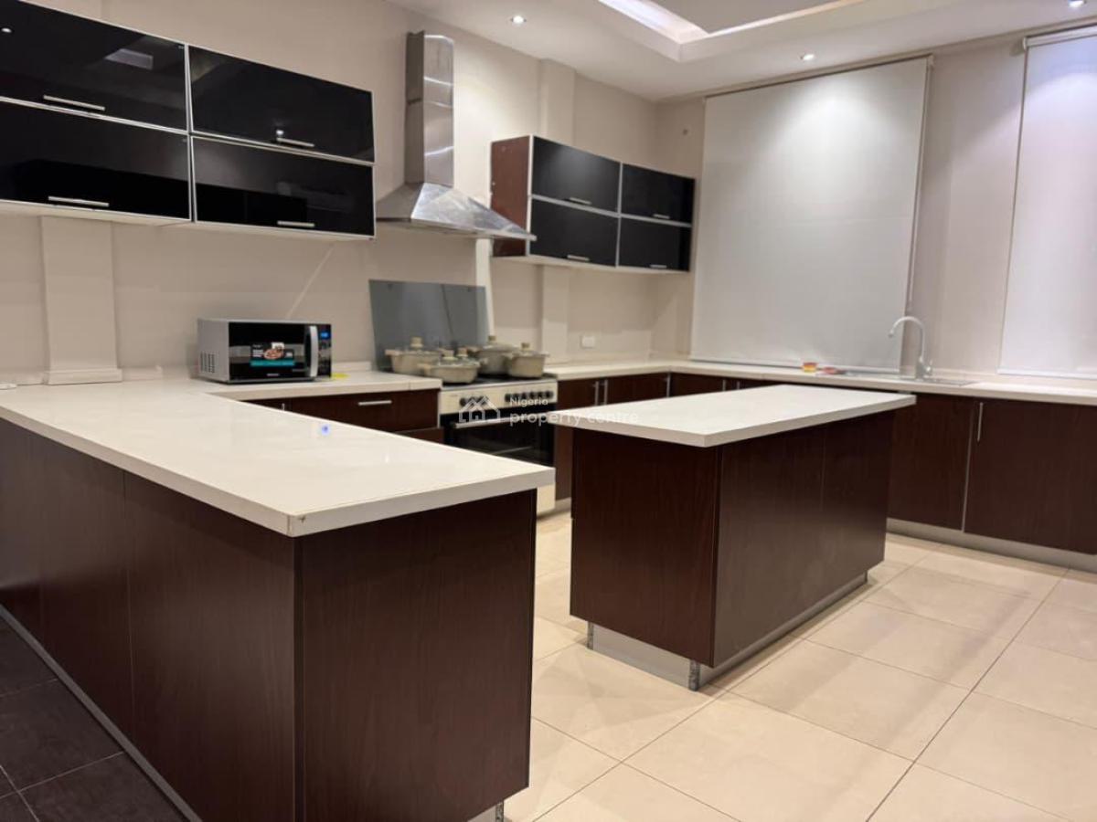 Luxury 2 Bedroom Terrace Apartment with Ps5, Pool, Snooker Board, Gym, Lekki Phase 1, Lekki, Lagos, Flat / Apartment Short Let