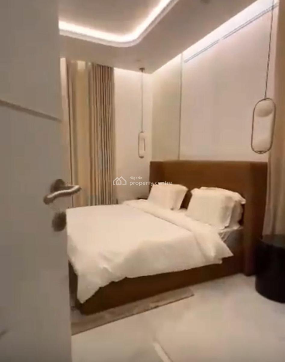 One Bedroom ,beach View,balcony,gym,  Pool, and Ps5 on Request, Lekki Phase 1, Lekki, Lagos, Flat / Apartment Short Let