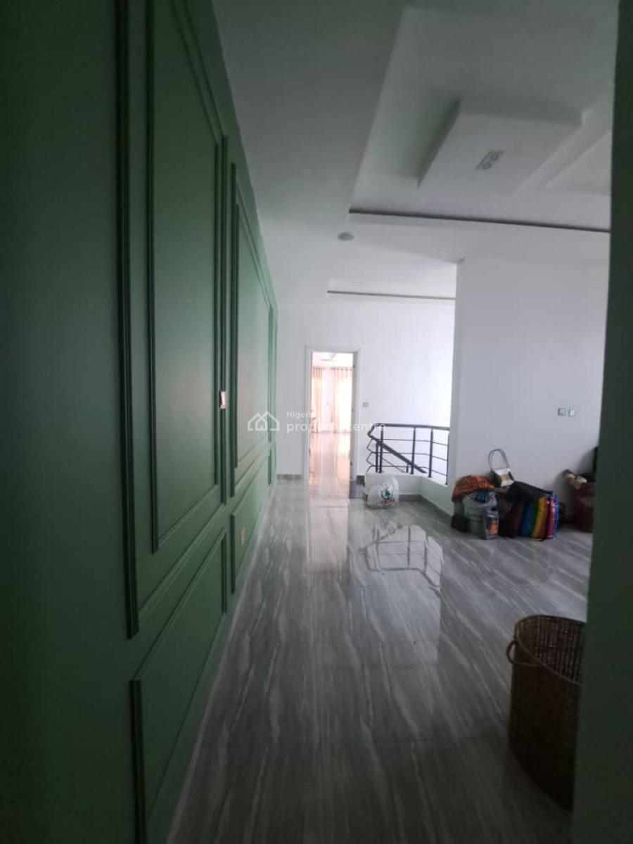 Luxury Semi-detached Duplex with a Bq, Ologolo, Lekki, Lagos, Semi-detached Duplex for Rent