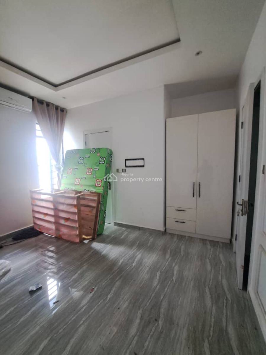 Luxury Semi-detached Duplex with a Bq, Ologolo, Lekki, Lagos, Semi-detached Duplex for Rent