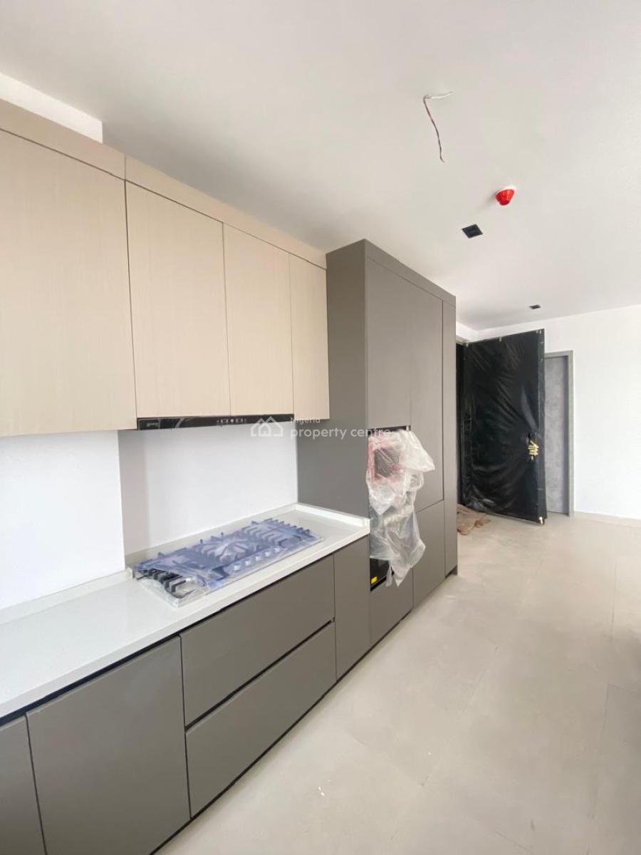 Water-view 2 Bedrooms Apartment, with Rooftop Swimming Pool and Gym, Lekki Phase 1, Lekki, Lagos, Flat / Apartment for Sale