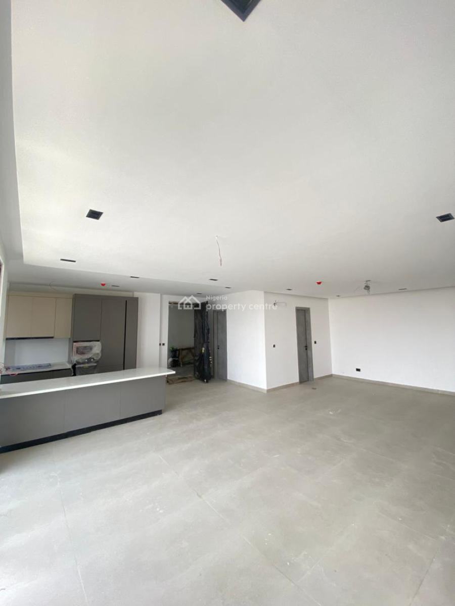 Water-view 2 Bedrooms Apartment, with Rooftop Swimming Pool and Gym, Lekki Phase 1, Lekki, Lagos, Flat / Apartment for Sale