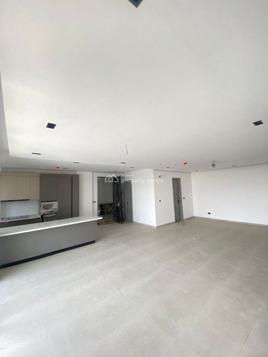 Water-view 2 Bedrooms Apartment, with Rooftop Swimming Pool and Gym, Lekki Phase 1, Lekki, Lagos, Flat / Apartment for Sale