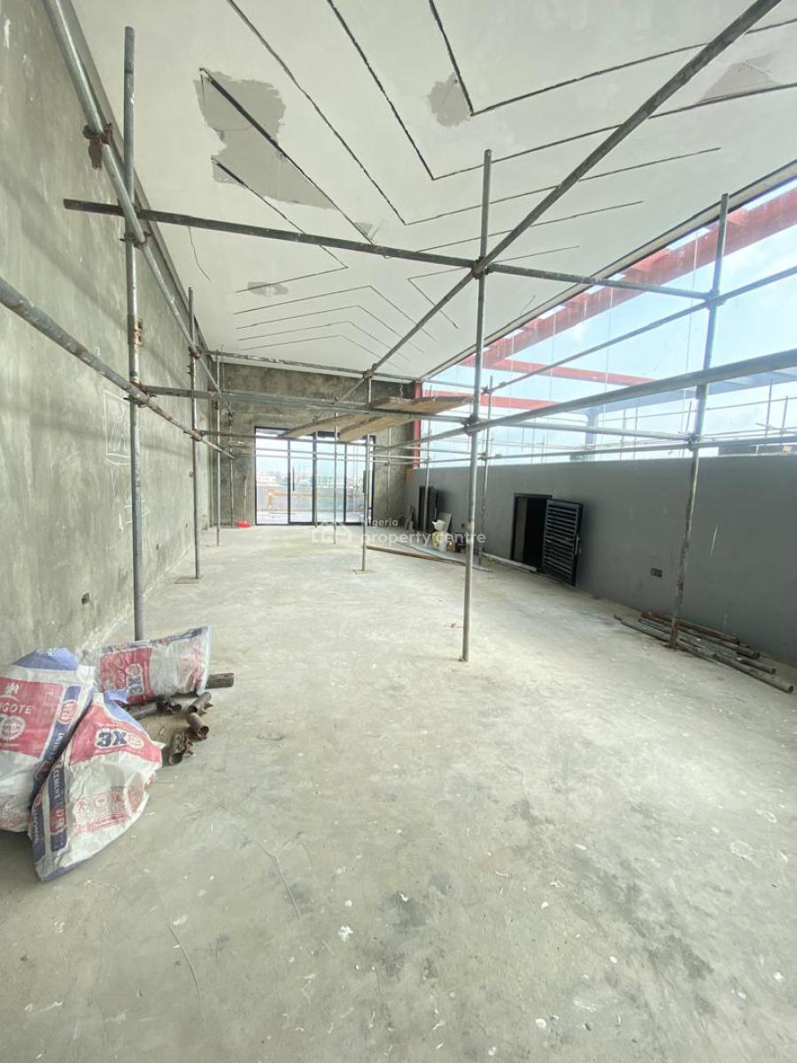 Water-view 2 Bedrooms Apartment, with Rooftop Swimming Pool and Gym, Lekki Phase 1, Lekki, Lagos, Flat / Apartment for Sale