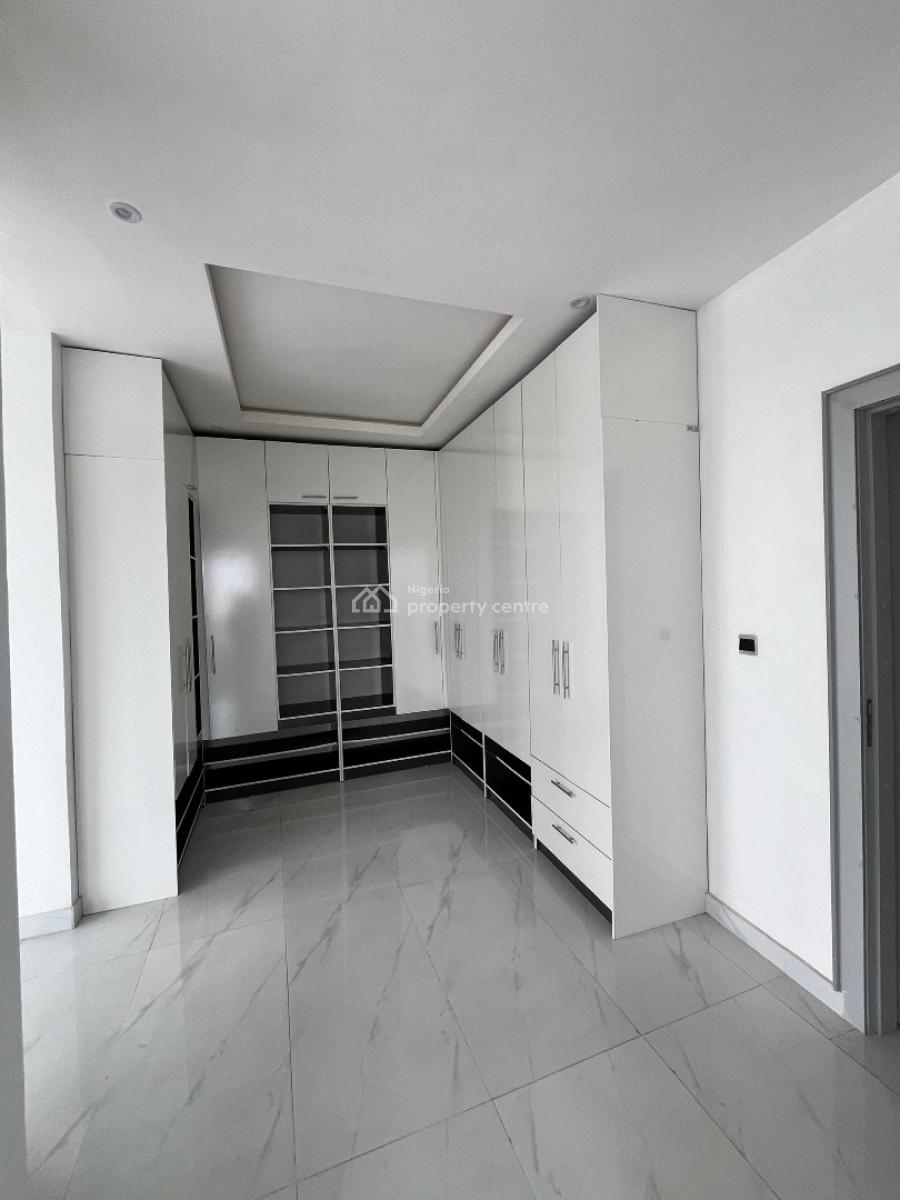 4 Bedrooms  Semi Detached Duplex, Vgc, Vgc, Lekki, Lagos, Semi-detached Duplex for Sale