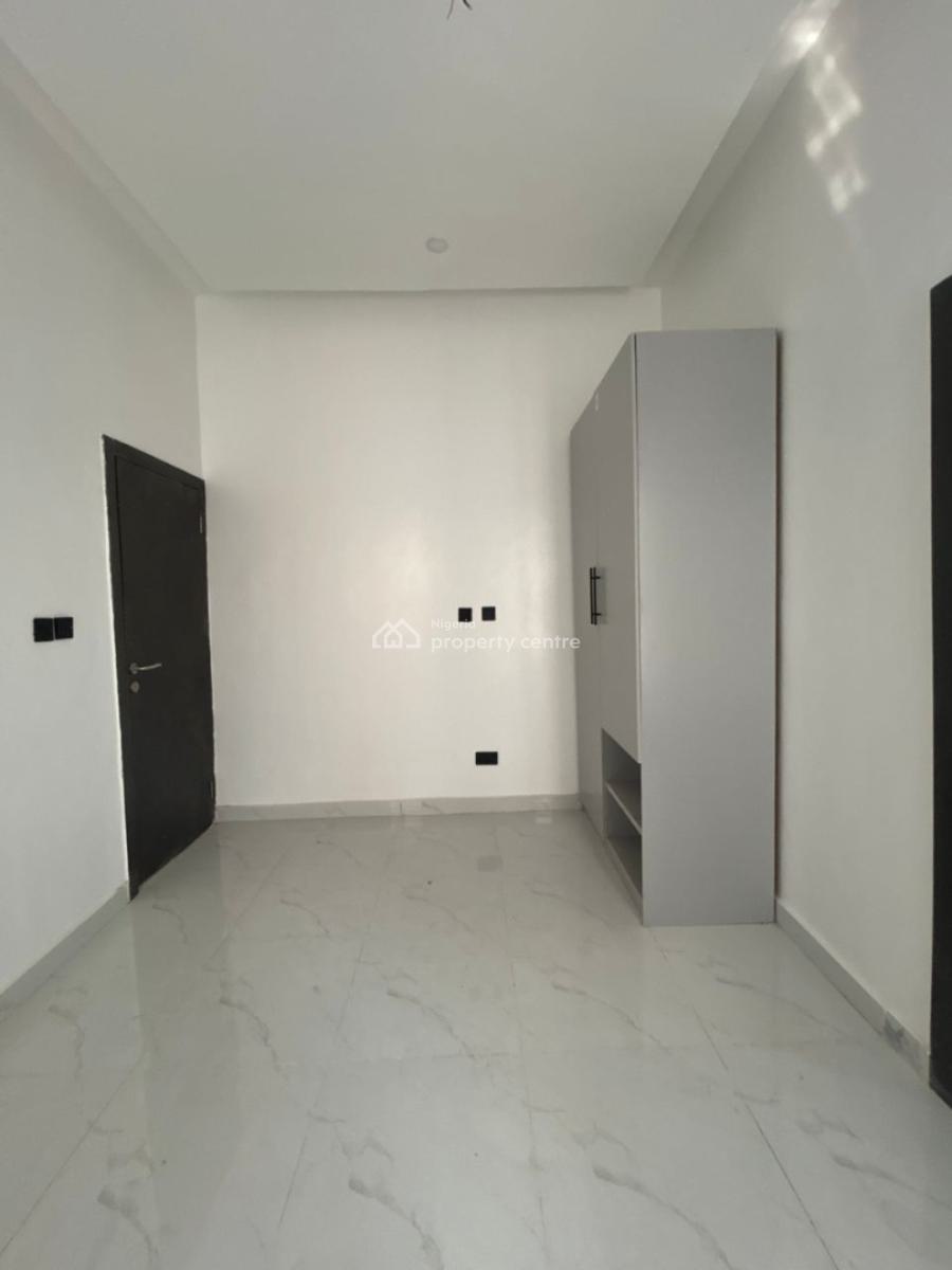 4-bedroom Semi-detached Duplex with Bq, Lekki, Lagos, Semi-detached Duplex for Sale