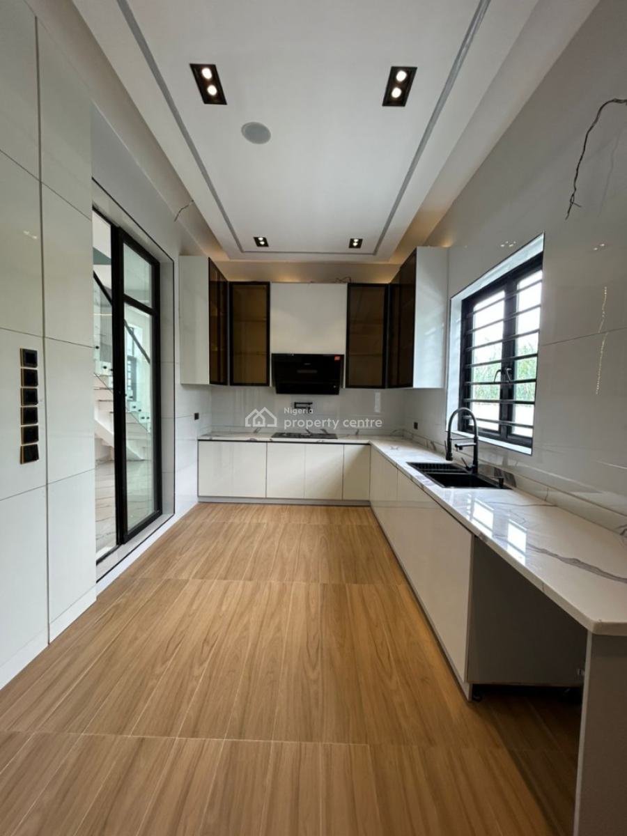 5 Bedrooms Fully Detached Duplex with Bq, Lekki, Lagos, Detached Duplex for Sale