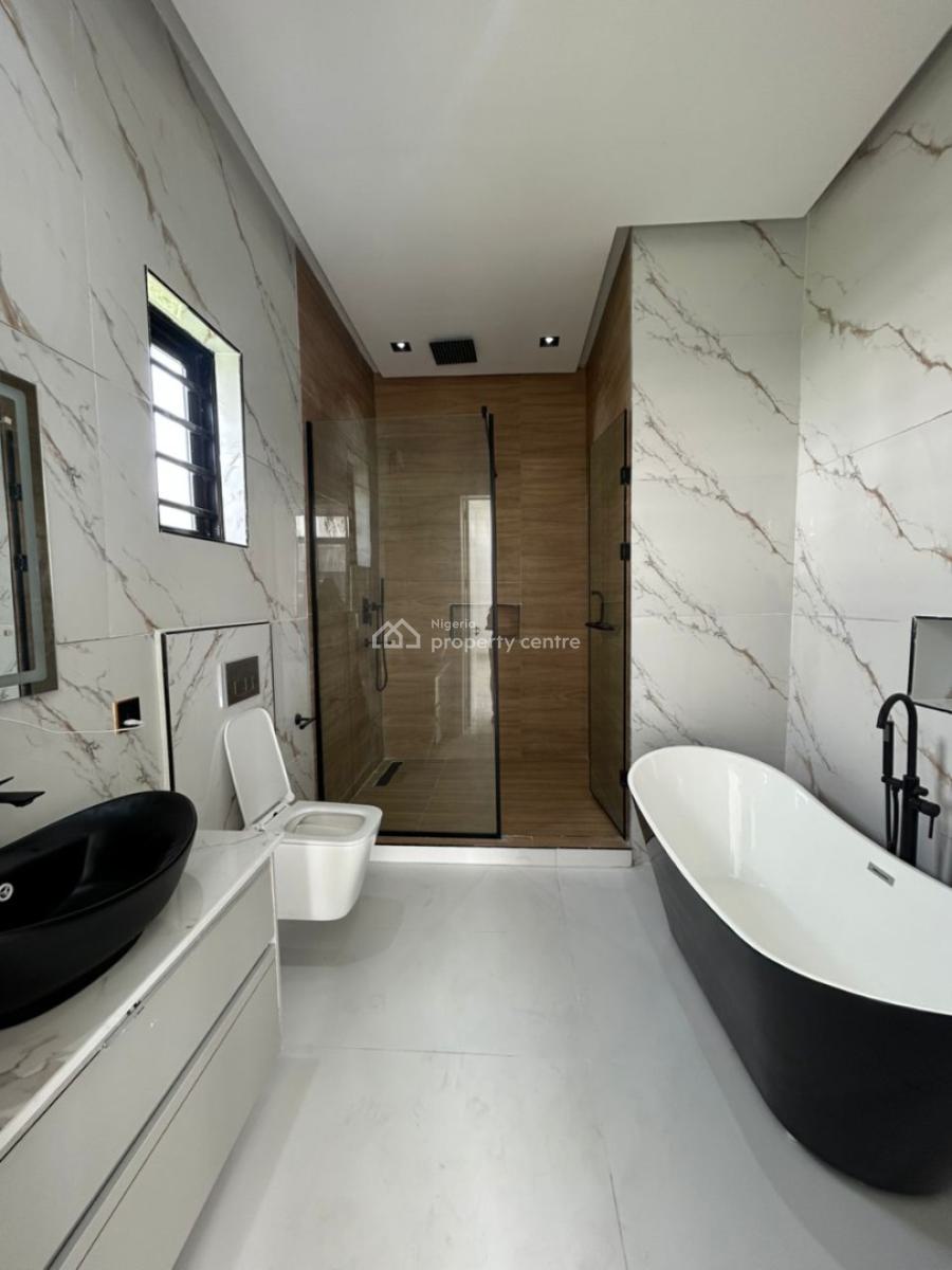 5 Bedrooms Fully Detached Duplex with Bq, Lekki, Lagos, Detached Duplex for Sale