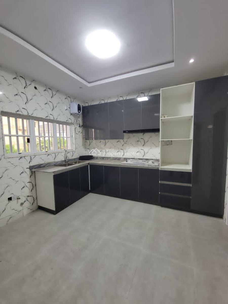 Lovely 2 Bedrooms Flat, Isokan Estate, Akobo Ojurin, Ibadan, Oyo, Flat / Apartment for Rent