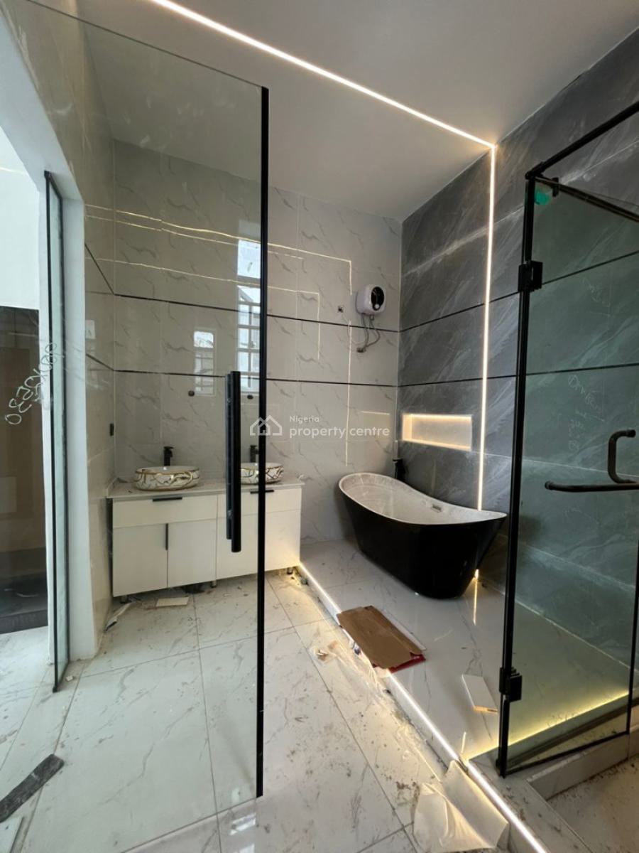 5 Bedrooms Fully Detached Duplex with Bq, Lekki, Lagos, Detached Duplex for Sale