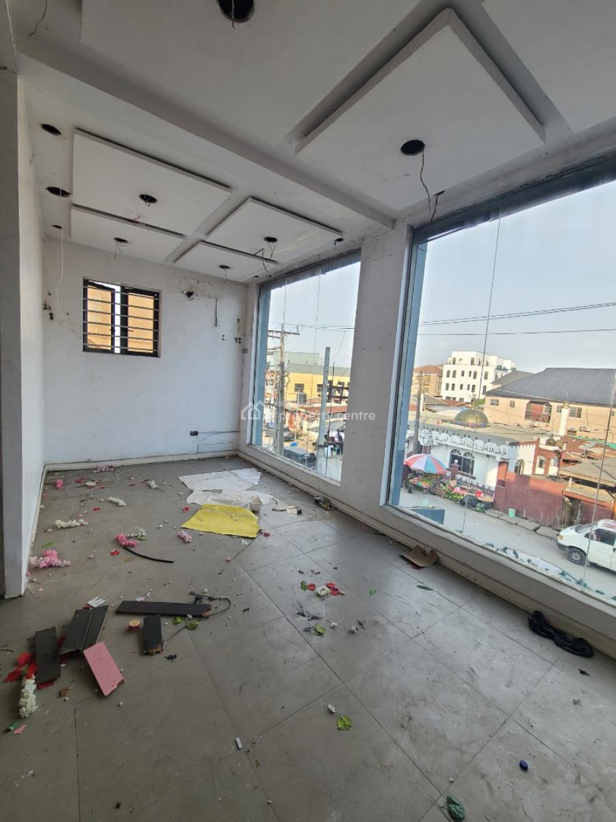 Commercial Shop/office Space, Igbo Efon, Lekki, Lagos, Plaza / Complex / Mall for Rent