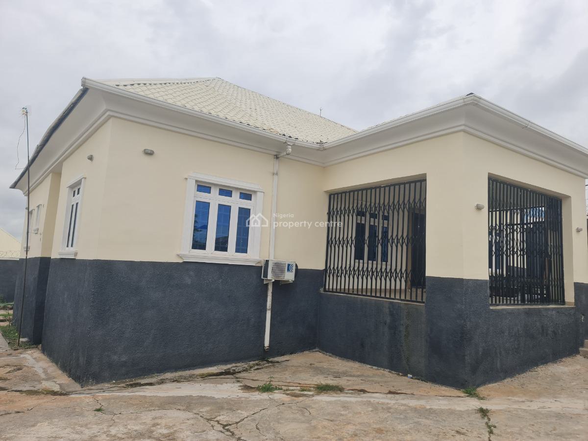 Standard 3 Bedroom Bungalow, Lexim 11, Pyakasa, Lugbe District, Abuja, Detached Bungalow for Rent