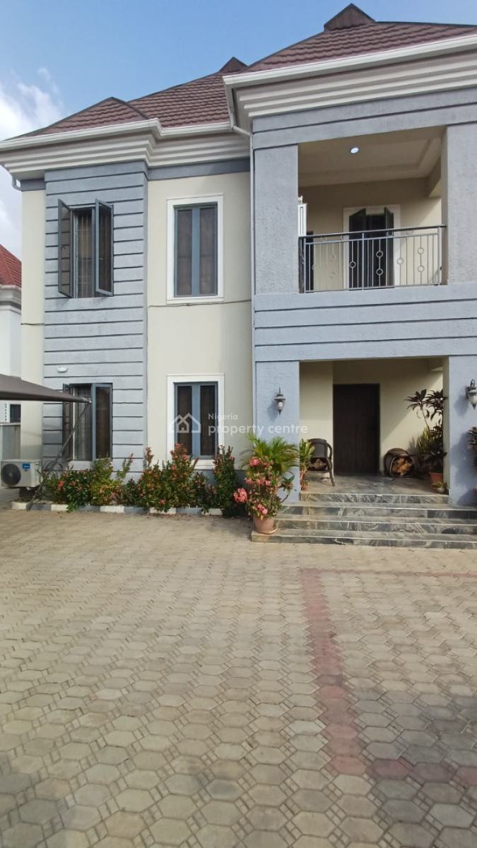 Luxury 4 Bedroom Duplex with 2bq and Gate House, Von Road, Lugbe District, Abuja, Detached Duplex for Sale