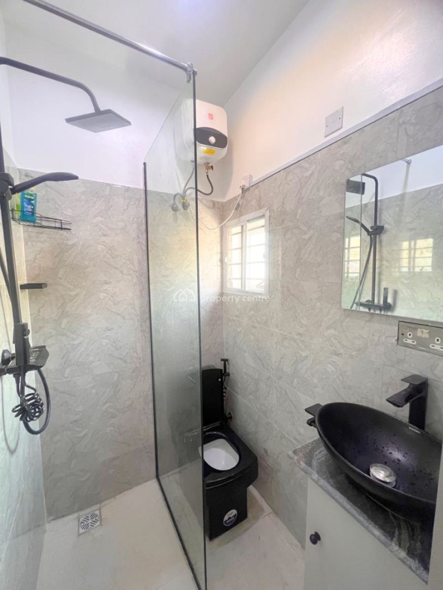 Yummy Cozy 1 Bedroom Apartment with Swimming Pool & Tennis Court, Old Ikoyi, Ikoyi, Lagos, Flat / Apartment Short Let