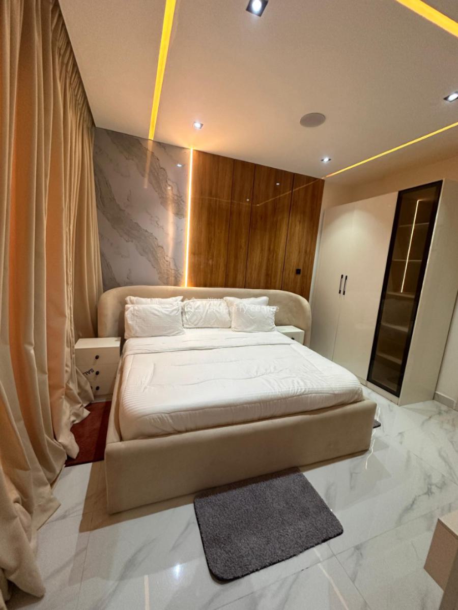 Luxury 2 Bedroom with Swimming Pool, Gym & Elevator, Lekki Phase 1, Lekki, Lagos, Flat / Apartment Short Let