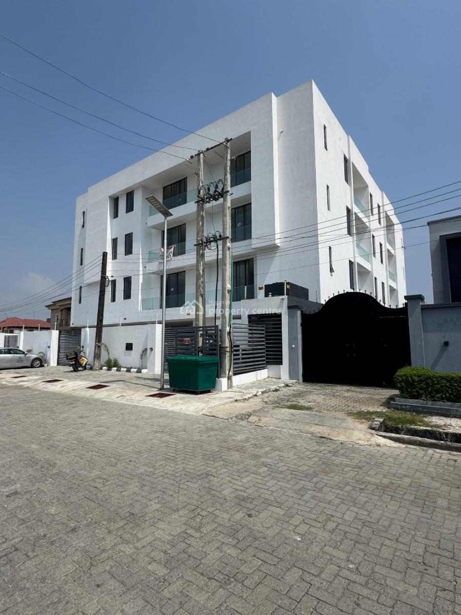 Aesthetically Pleasing 2 Bedroom Apartment with Swimming Pool, Elevator, Lekki Phase 1, Lekki, Lagos, Flat / Apartment for Sale
