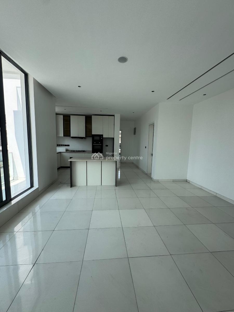 Aesthetically Pleasing 2 Bedroom Apartment with Swimming Pool, Elevator, Lekki Phase 1, Lekki, Lagos, Flat / Apartment for Sale