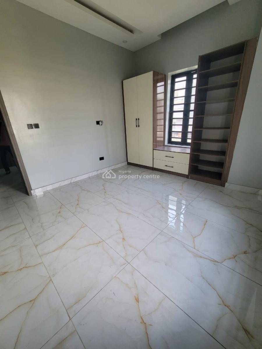 Newly Built 2 Bedroom Apartment, Lekki Phase 1, Lekki, Lagos, Flat / Apartment for Rent