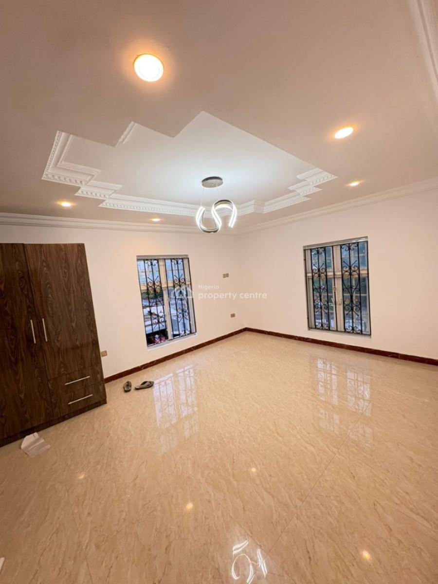 Brand New Spacious 3 Bedroom Flat in a Serene Neighborhood, Lekki Phase 1, Lekki, Lagos, Flat / Apartment for Rent