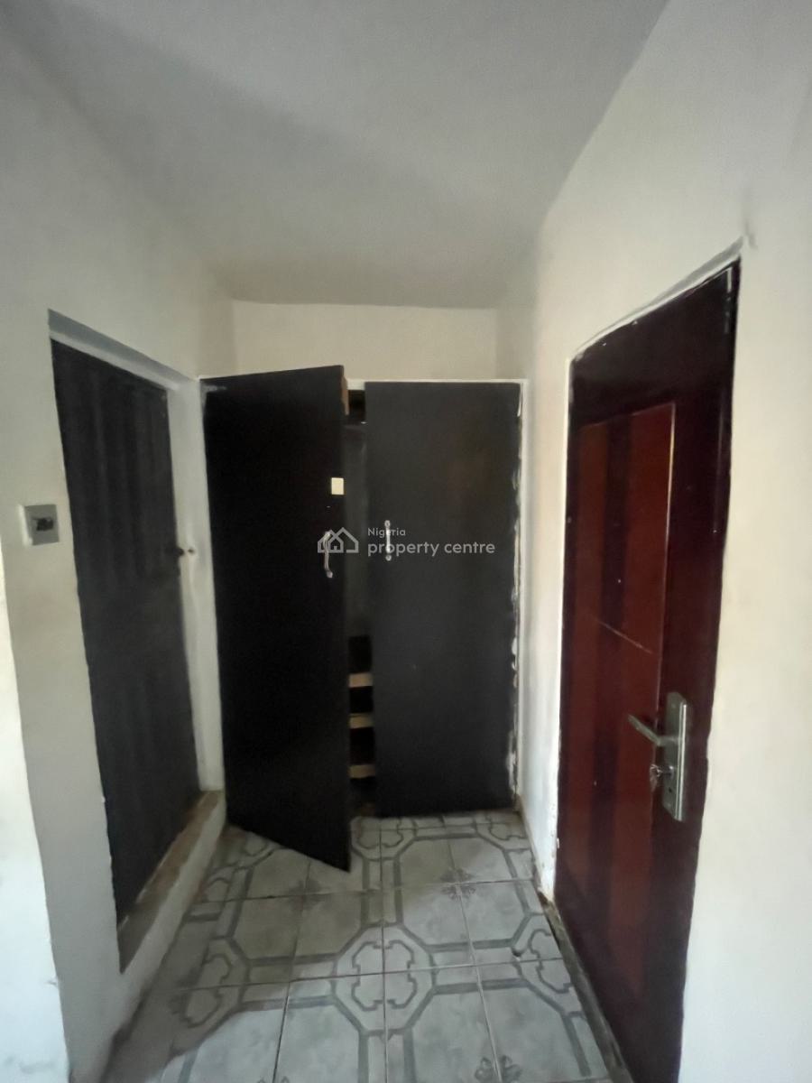 Spacious Self Contained, Off Christmas Street, Phase 4, Kubwa, Abuja, Self Contain (single Rooms) for Rent