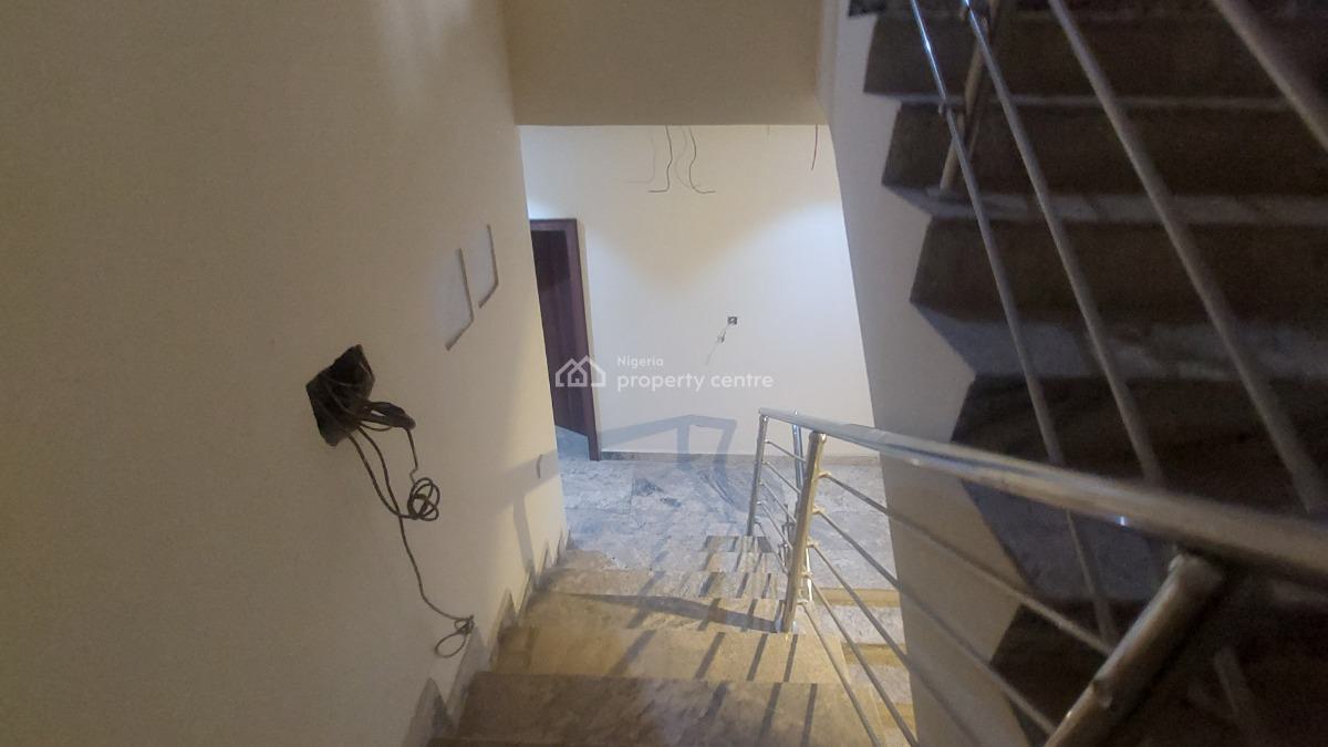Newly Finished 5 Bedroom Serviced Terrace Duplex with Bq, Guzape District, Abuja, Terraced Duplex for Rent
