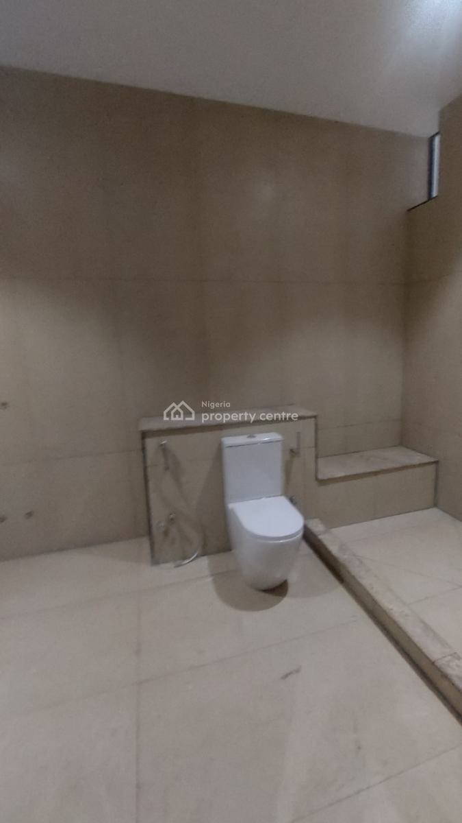 Newly Finished 5 Bedroom Serviced Terrace Duplex with Bq, Guzape District, Abuja, Terraced Duplex for Rent