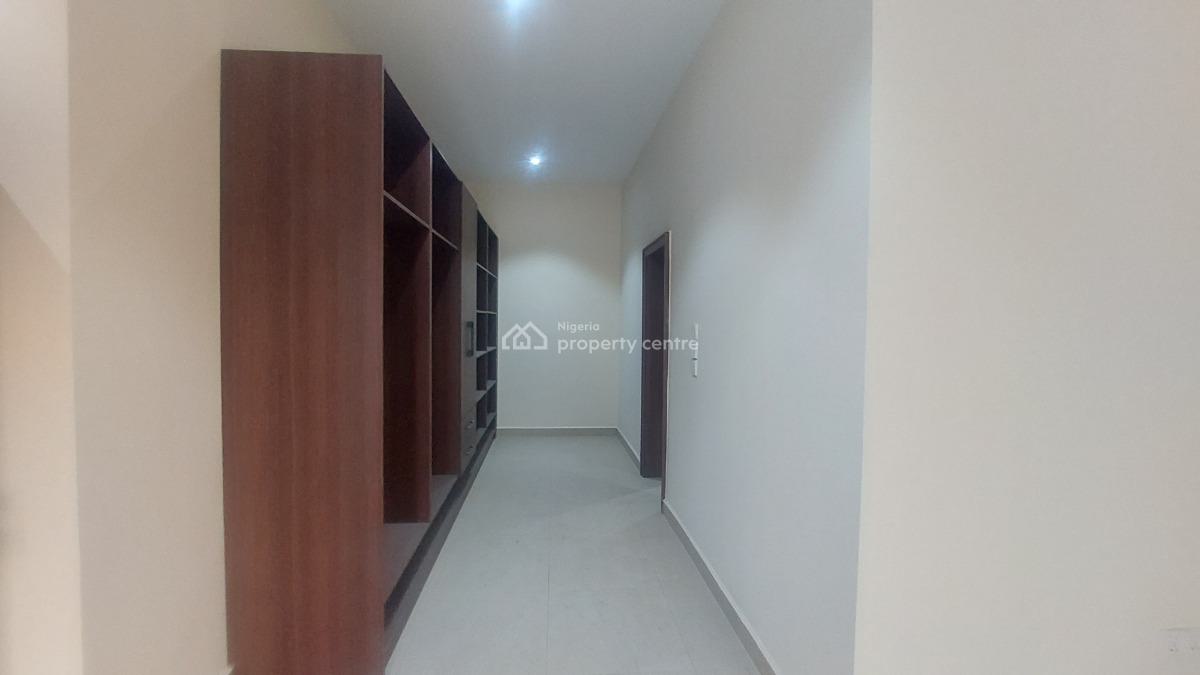 Newly Finished 5 Bedroom Serviced Terrace Duplex with Bq, Guzape District, Abuja, Terraced Duplex for Rent