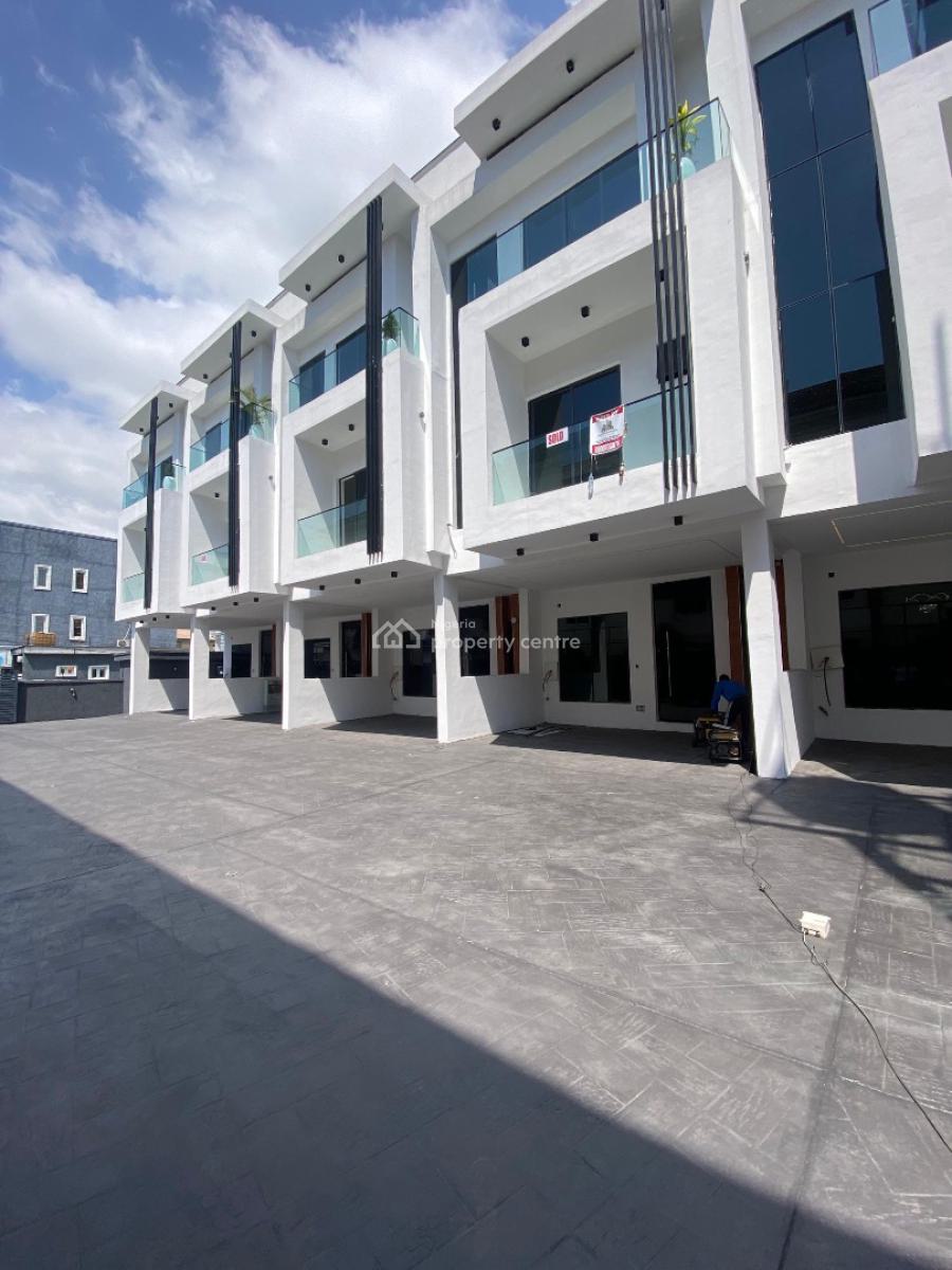 5 Bedroom Terrace Duplex with Bq and Pool, Osapa, Lekki, Lagos, Terraced Duplex for Sale