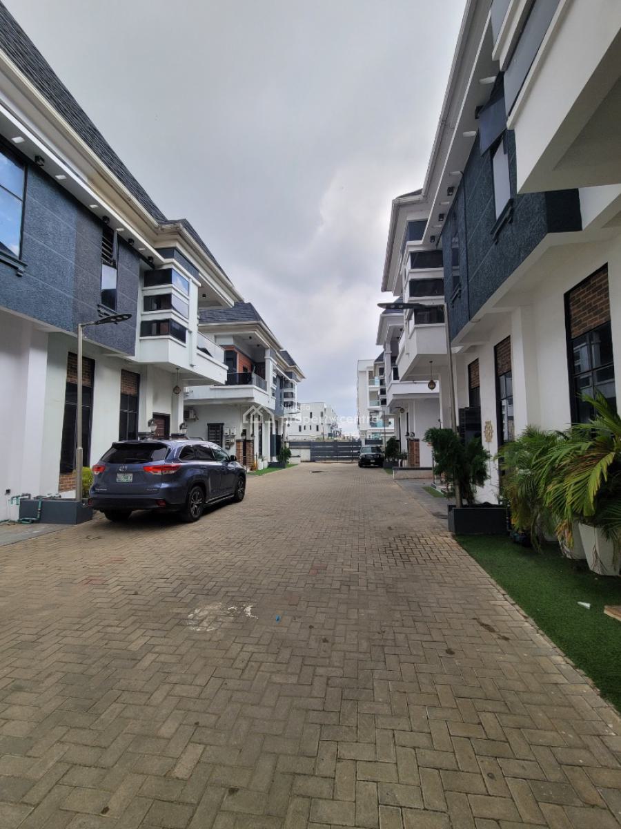 Luxury 4 Bedroom Semi-detached House with Bq, Admiral Gabriel Okoi Street, Ikate, Lekki, Lagos, Semi-detached Duplex for Sale