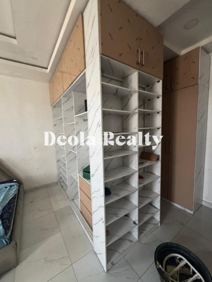 a Very Nice and Spacious 4 Bedroom Semi Detached Duplex, Off Spg Road, Ologolo, Lekki, Lagos, Semi-detached Duplex for Rent