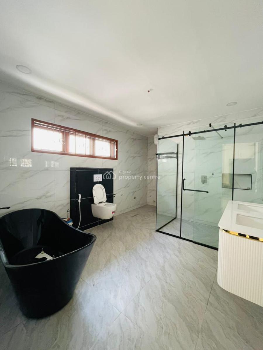 Stunningly Spacious 5‑bedroom Fully Detached Duplex with Bq, Ikeja Gra, Ikeja, Lagos, Detached Duplex for Sale