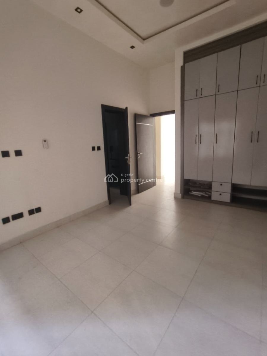 Sharp 2 Bedroom with a Bq, Freedom Way, Lekki Phase 1, Lekki, Lagos, House for Rent