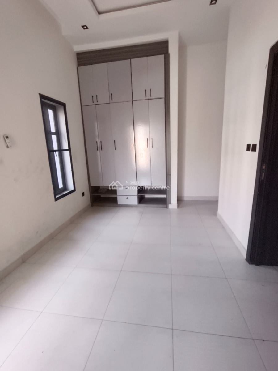Sharp 2 Bedroom with a Bq, Freedom Way, Lekki Phase 1, Lekki, Lagos, House for Rent