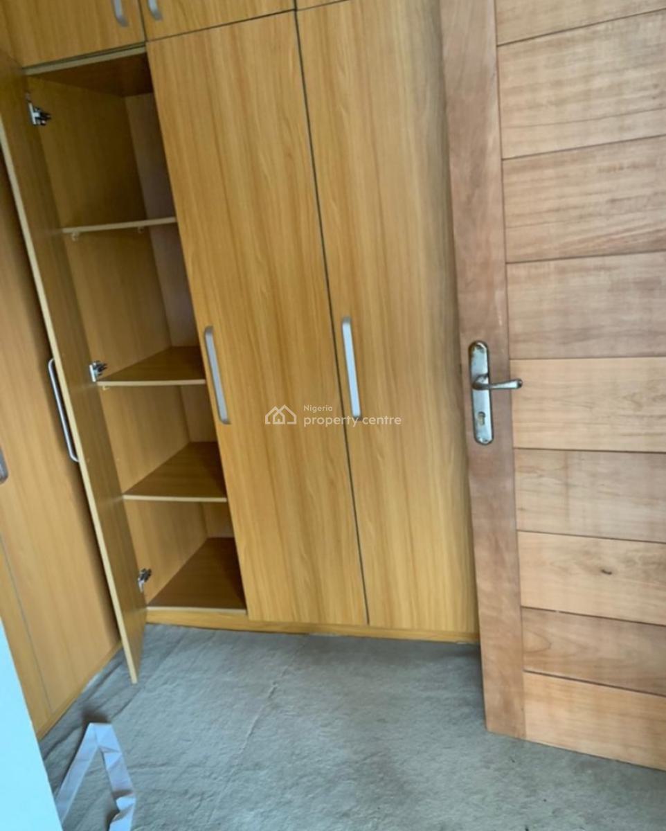 Serviced with 24/7 Power Supply 2 Bedroom En-suite Flat with Fully Fit, Ikate Elegushi, Lekki, Lagos, Flat / Apartment for Rent