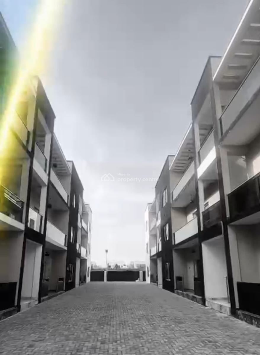 Well-finished 2-bedroom Apartment with Bq Offers Comfort, Quality, Ilaje, Ajah, Lagos, Flat / Apartment for Sale