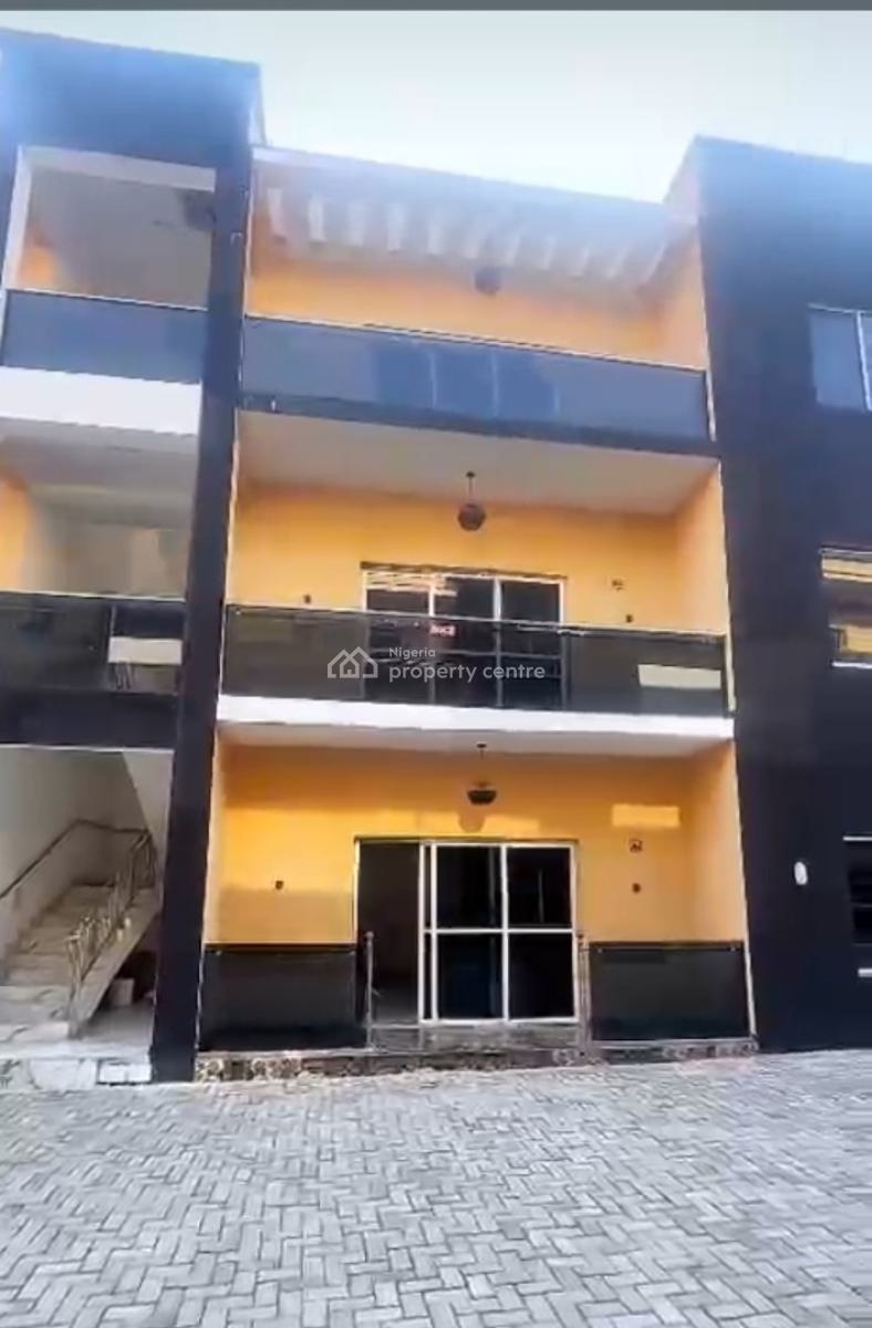 Well-finished 2-bedroom Apartment with Bq Offers Comfort, Quality, Ilaje, Ajah, Lagos, Flat / Apartment for Sale