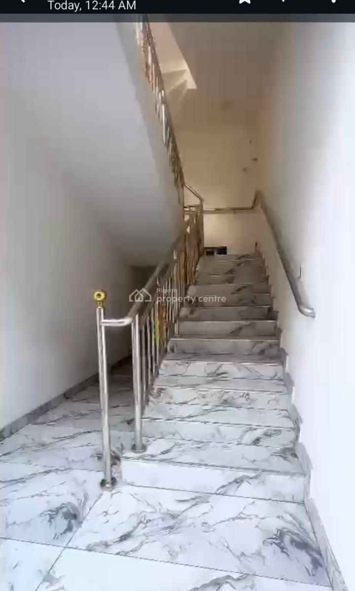 Well-finished 2-bedroom Apartment with Bq Offers Comfort, Quality, Ilaje, Ajah, Lagos, Flat / Apartment for Sale