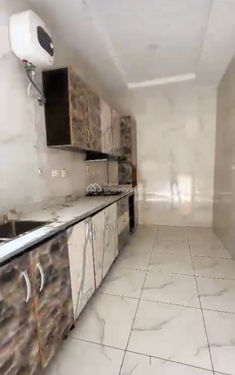 Well-finished 2-bedroom Apartment with Bq Offers Comfort, Quality, Ilaje, Ajah, Lagos, Flat / Apartment for Sale